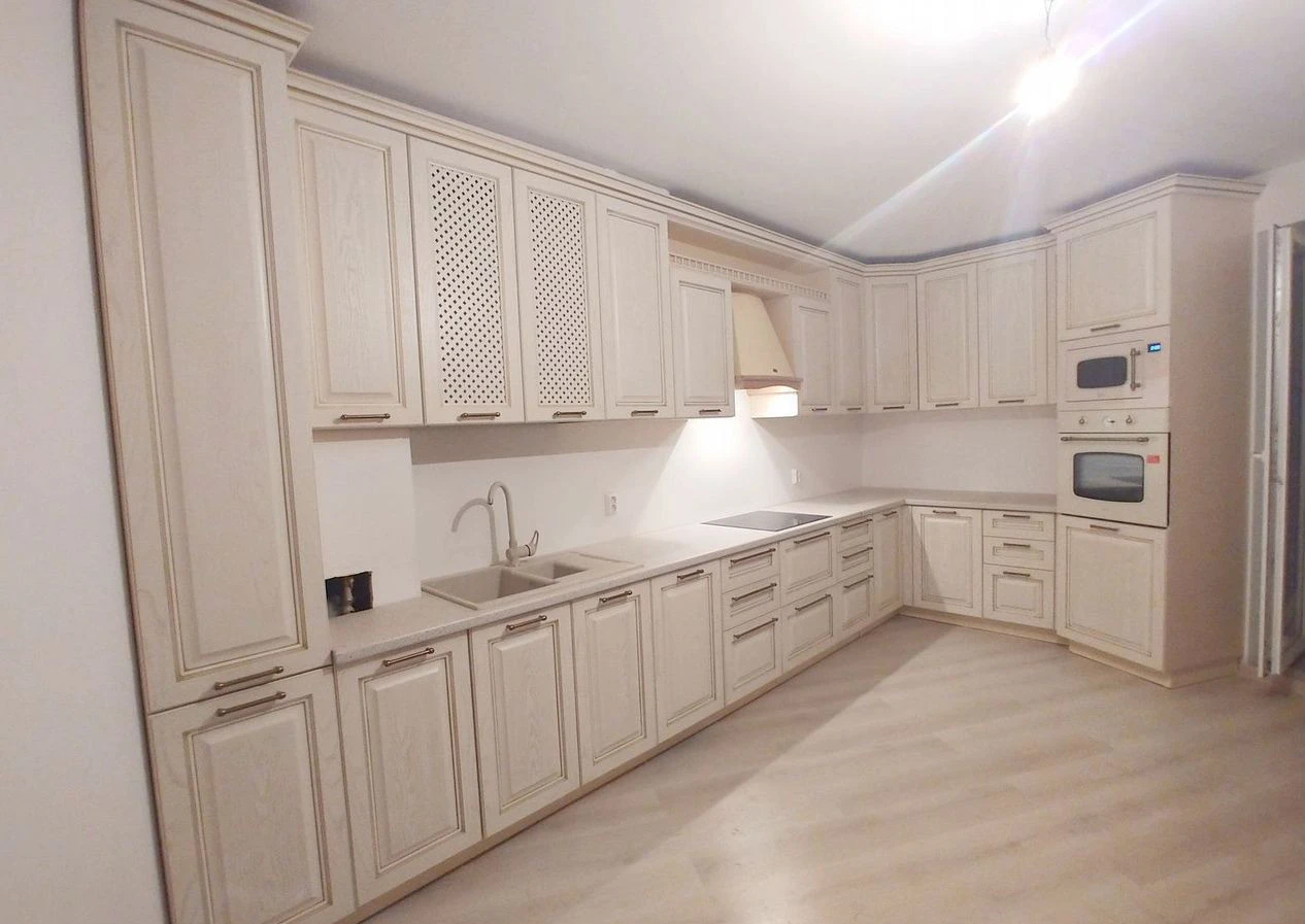 Кухни на заказ в классическом стиле